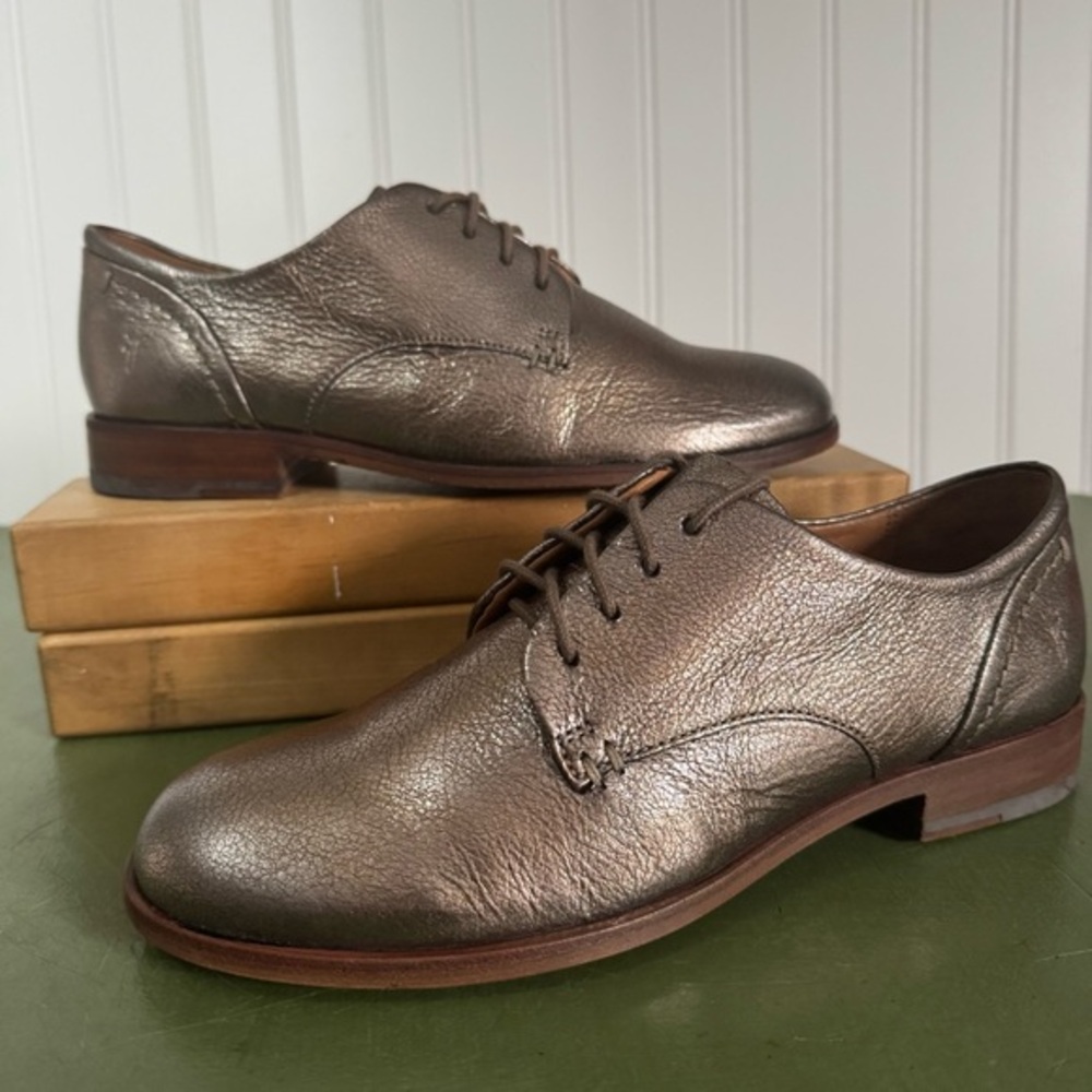 NWT Frye ELYSSA OXFORD Metallic Golden/Silver Leather Shoes